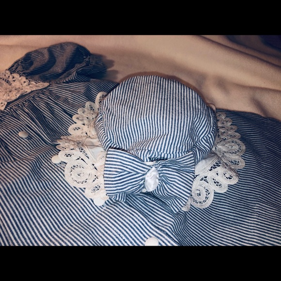HOST PICK 💕Blue/White Pin-striped Dress with Hat - Picture 5 of 6